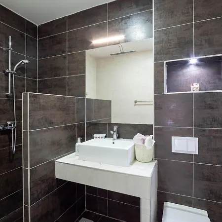 Daire In Kastel Kambelovac With Jacuzzi